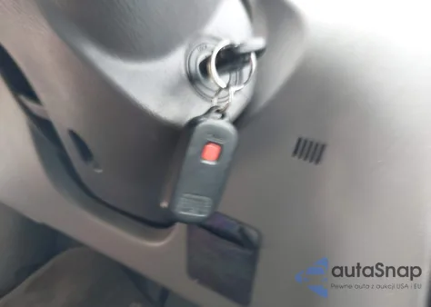 2005 Toyota Corolla Le from USA, damaged, VIN 2T1BR32E85C380596